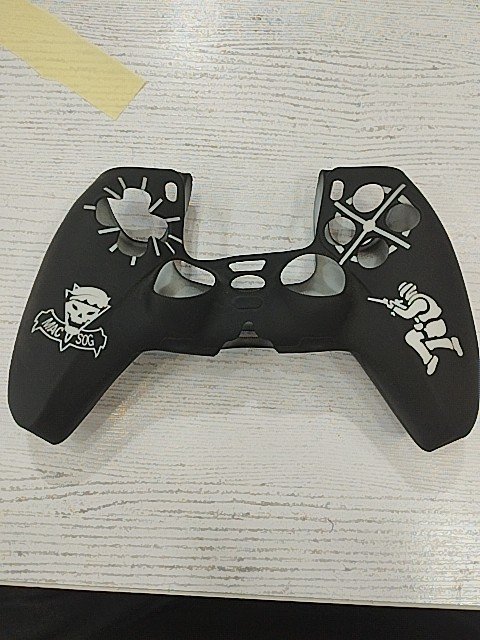 کاور PS5  طرح MAC